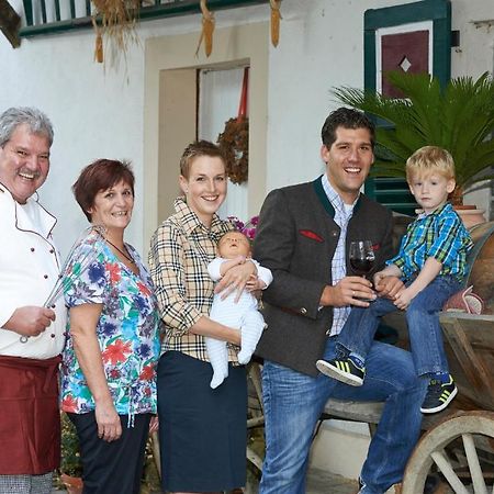 Hotel Löwen Garni Oberrimsingen Buitenkant foto